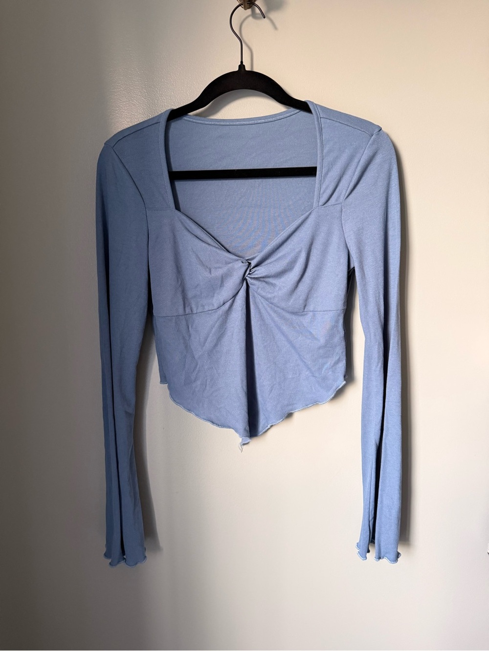 Light Blue Twist-Front Long Sleeve Women's cropped Babydoll Top